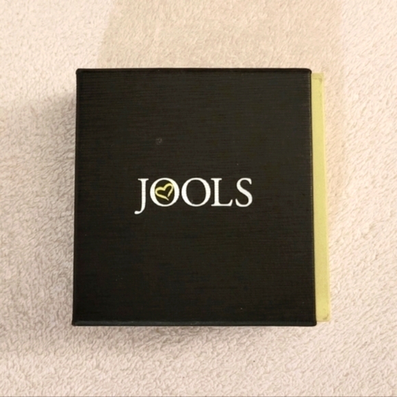 Jools.Silver.Greece NEW in BOX 925 SS Ribbon Cross Necklace Cubic Zirc… - Picture 9 of 14